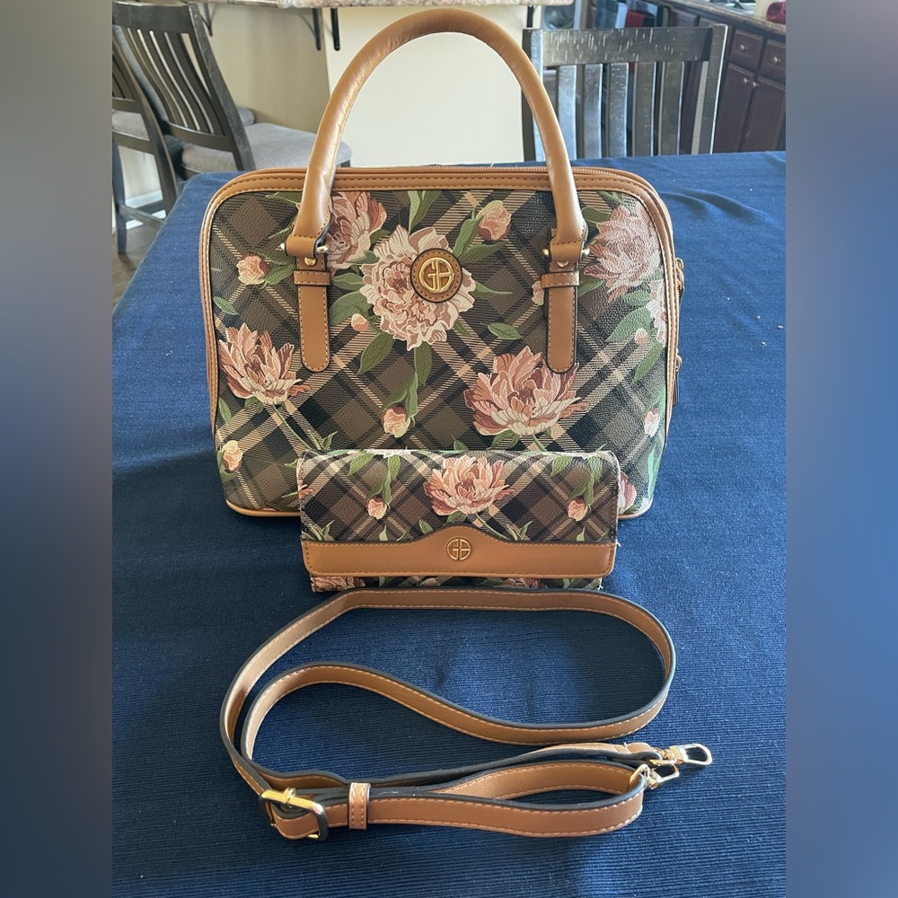 Giani Bernini purse and wallet